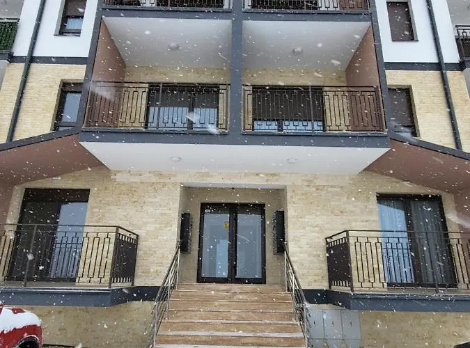 アパート West 37