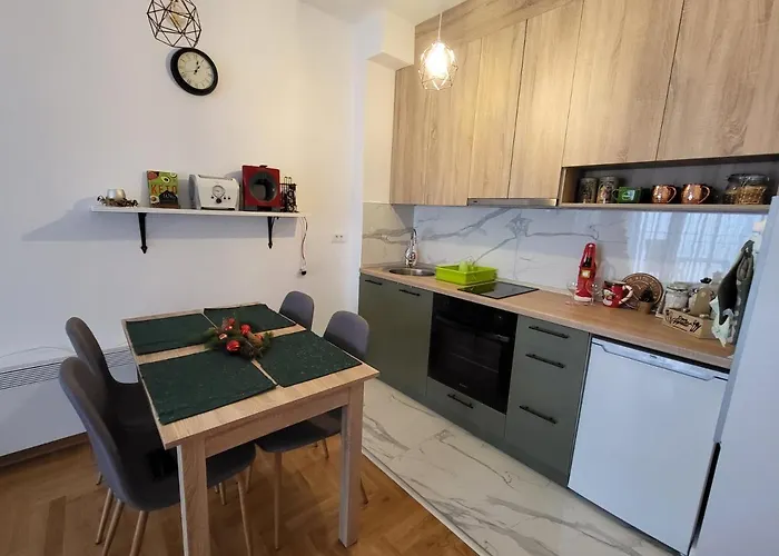 アパート West 37 *