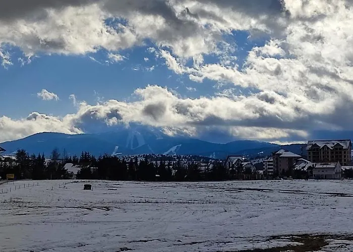 West 37 アパート *