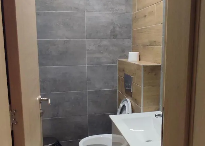 アパート West 37 ズラティボール