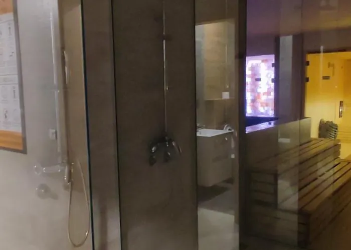 アパート West 37 *