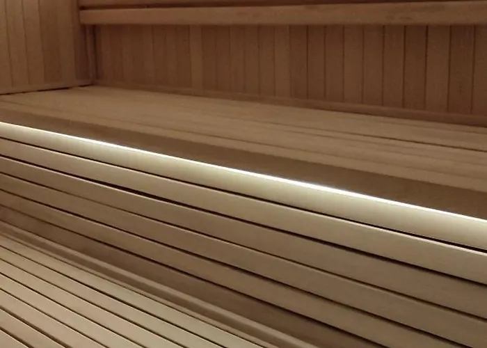 West 37 アパート ズラティボール