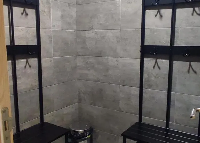 アパート West 37