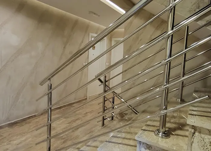 West 37 * ズラティボール